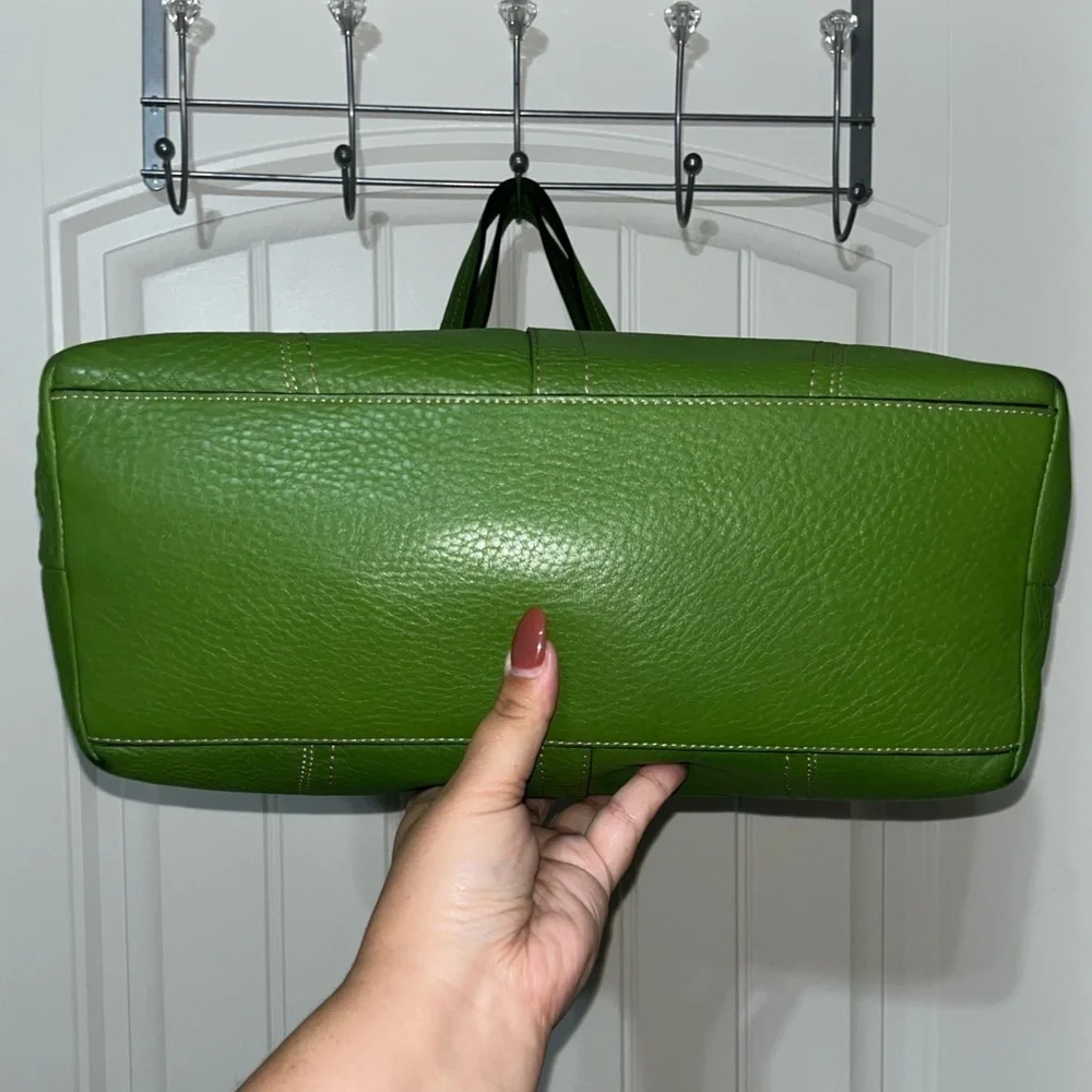 Coach Lime Green Leather Hamilton Shoulder Bag Interior Dark Blue